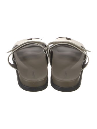 Hermès Chypre H Logo Slides