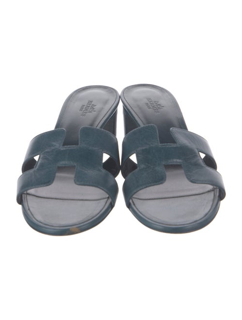 Hermès Oasis H Logo Slides