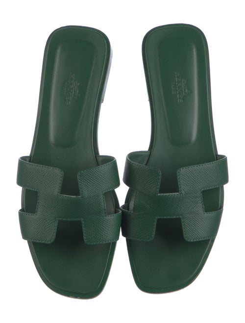 Hermès Oran H Logo Slides