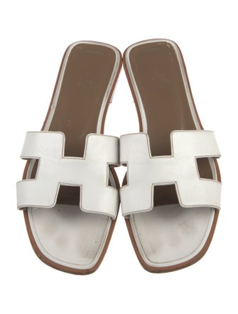 Hermès Oran H Logo Slides
