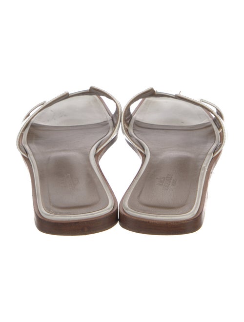 Hermès Oran H Logo Slides