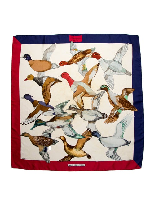 Hermès Sauvagine en Vol Silk Scarf