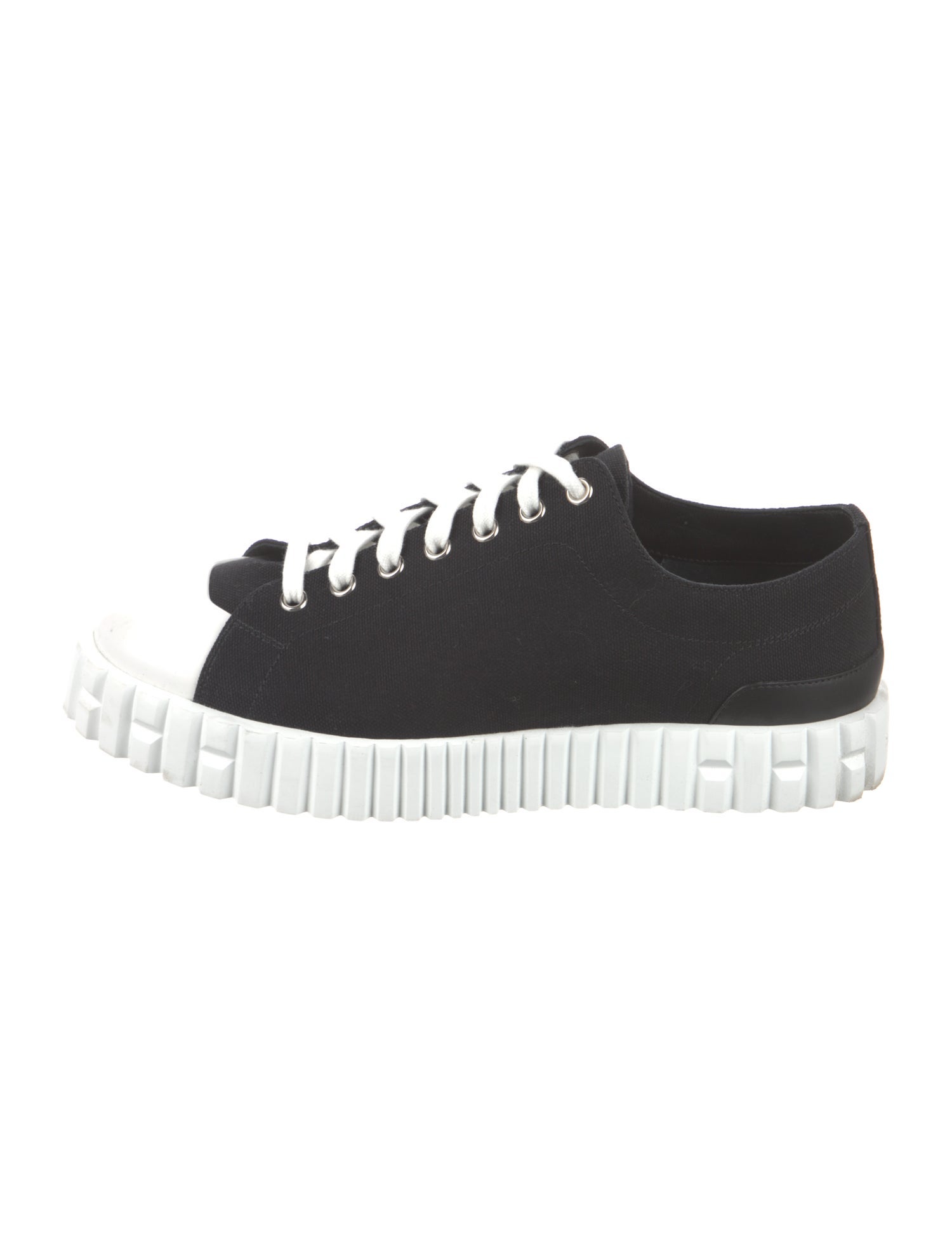 Hermès Cross Sneakers