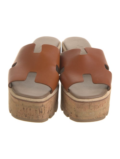 Hermès Eze 30 H Logo Slides