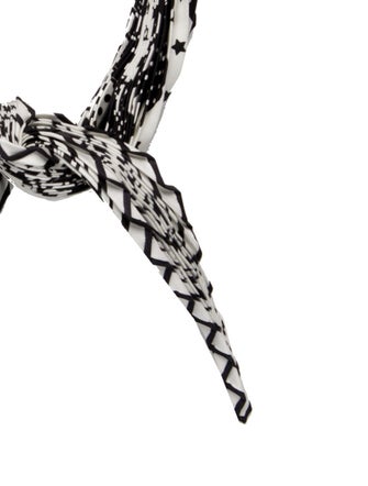 Hermès Brides de Gala Par Silk Plissé Scarf