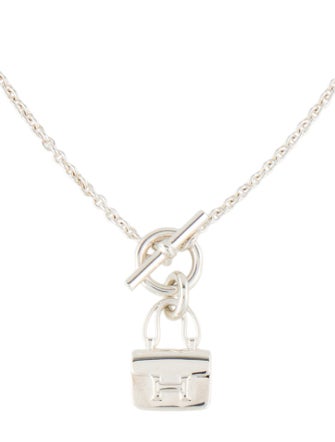 Hermès Amulettes Constance Pendant Necklace