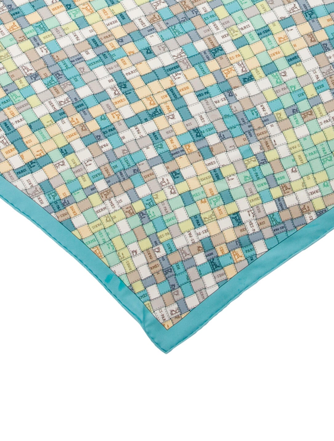 Hermès Pointu Bolduc Au Carre Silk Triangle Scarf w/ Tags