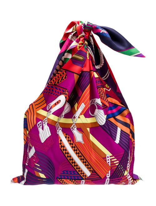 Hermès Petit H Silk Zouaves Et Dragons Furoshiki PM