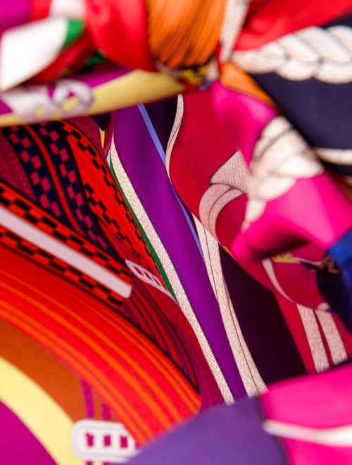 Hermès Petit H Silk Zouaves Et Dragons Furoshiki PM