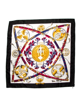 Hermès Daimyo Princes du Soleil Levant Silk Scarf