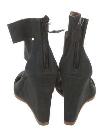 Hermès Vintage Suede Sandals