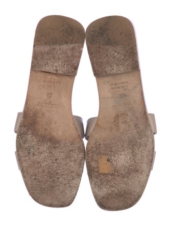 Hermès Oran H Logo Slides