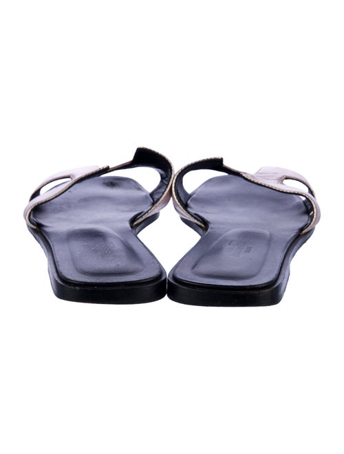 Hermès Oran H Logo Slides