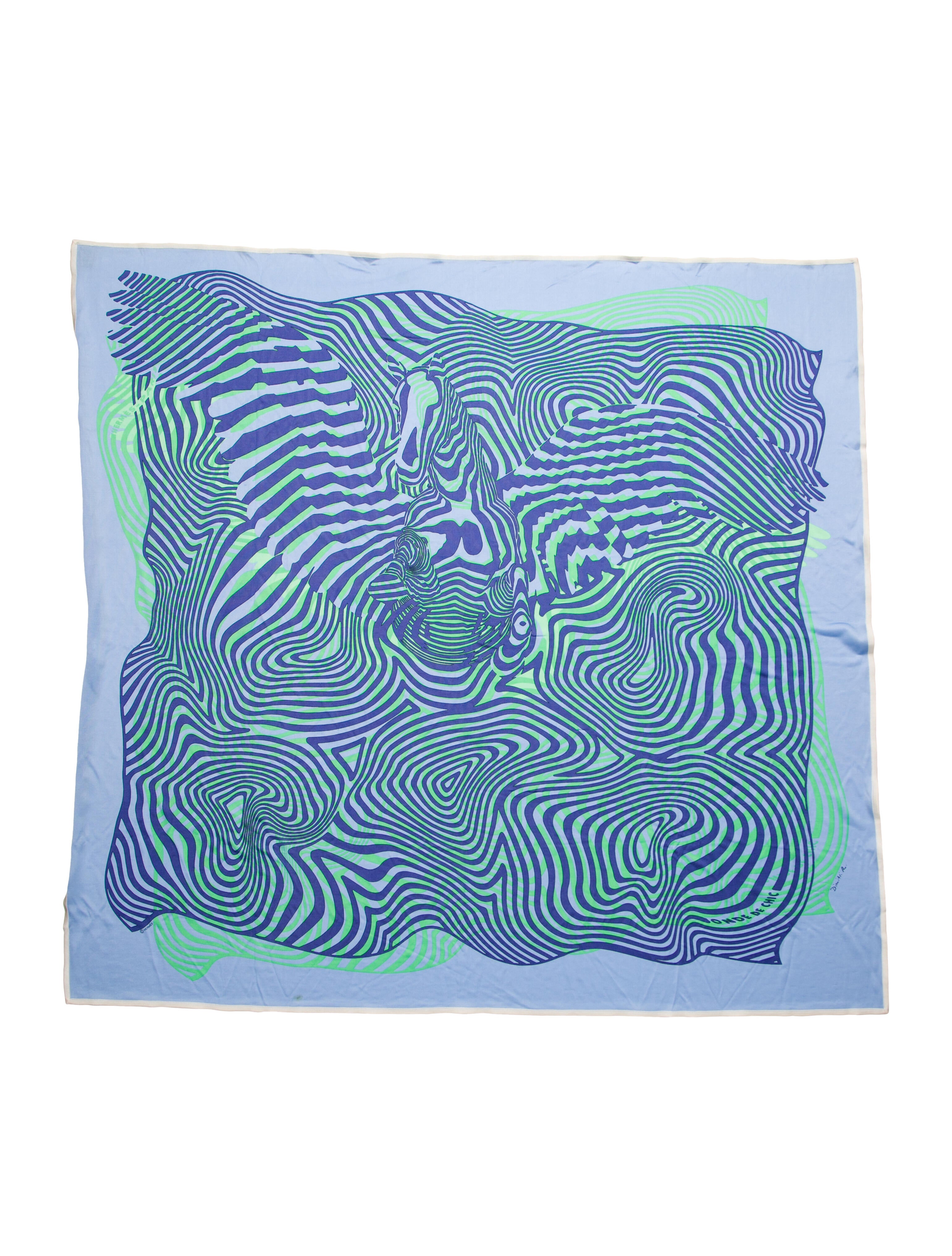 Hermès Onde de Chic Silk Scarf