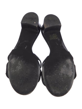 Hermès Oasis H Logo Slides