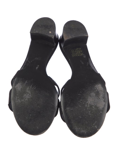 Hermès Oasis H Logo Slides