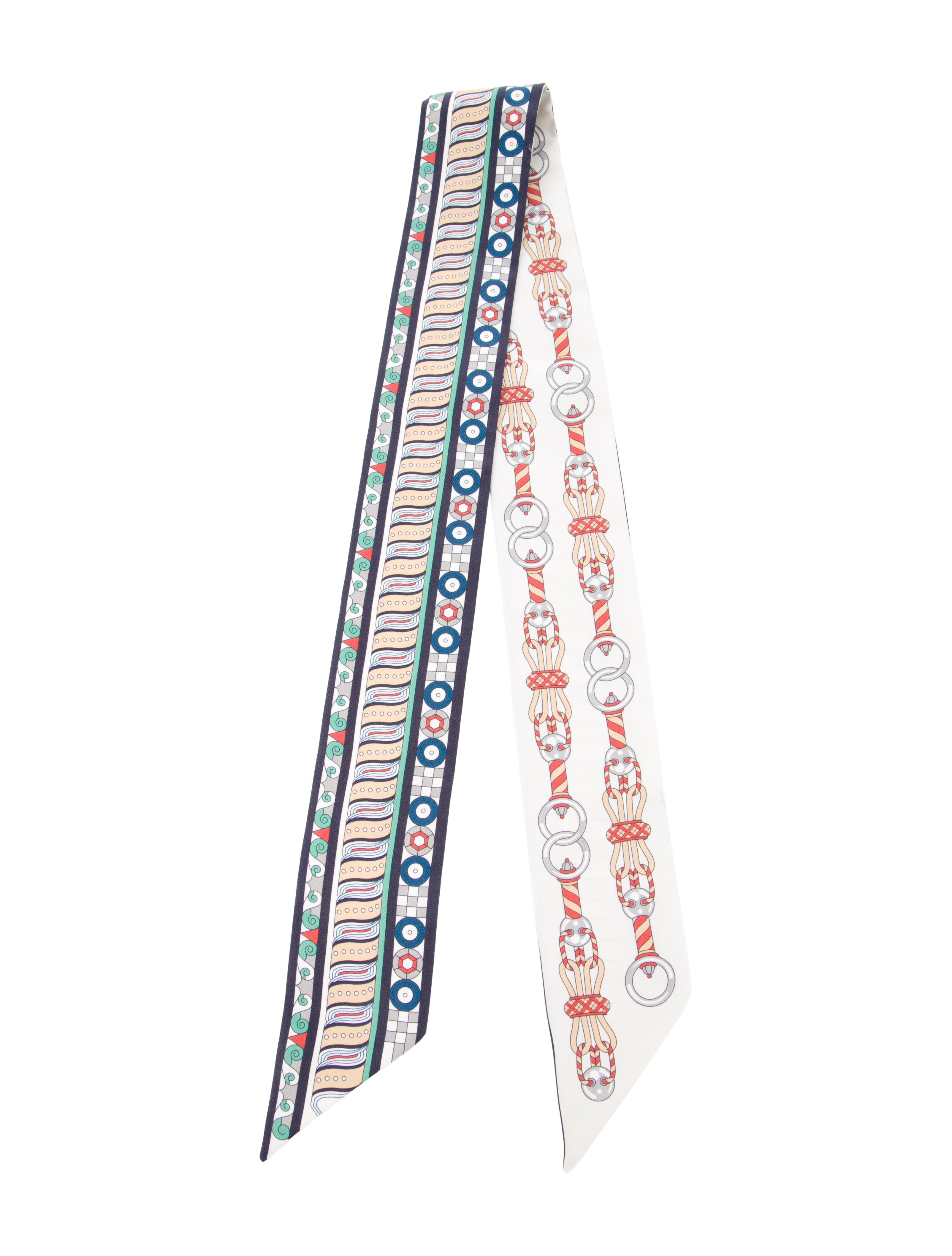 Hermès Harnais en Rosace Silk Twilly Scarf