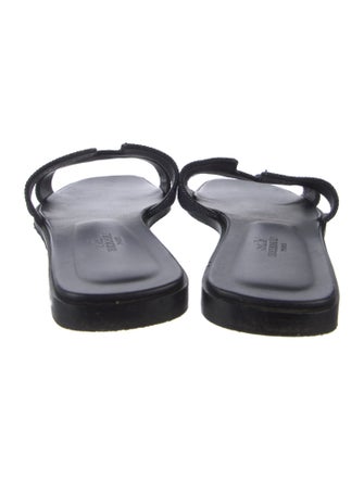 Hermès Oran H Logo Slides