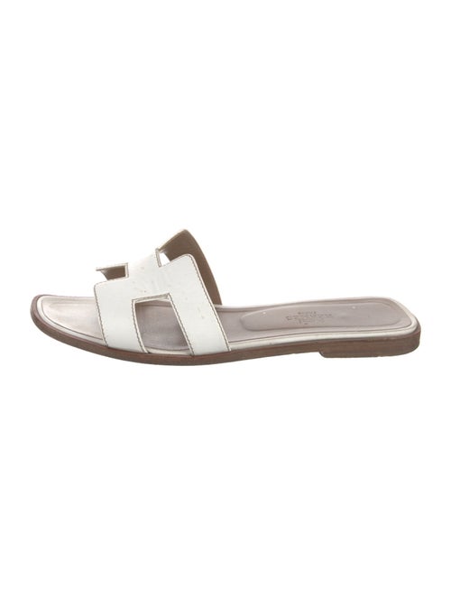 Hermès Oran H Logo Slides