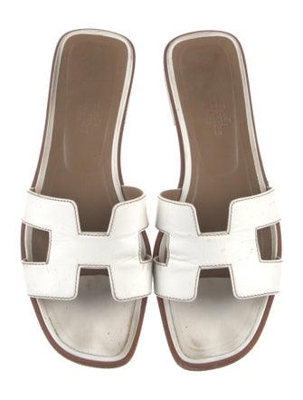 Hermès Oran H Logo Slides