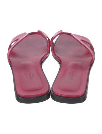 Hermès Oran H Logo Slides