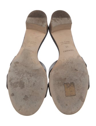 Hermès Oasis H Logo Slides