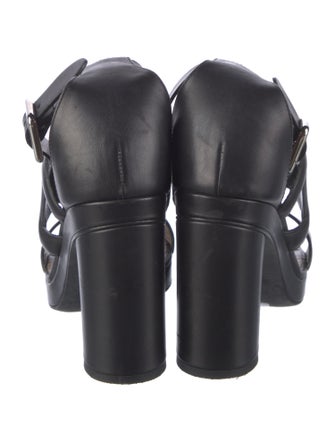 Hermès Chaîne d'Ancre Insignia Leather Sandals