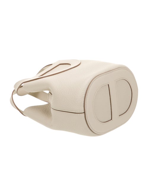 Hermès Clemence In-The-Loop 18