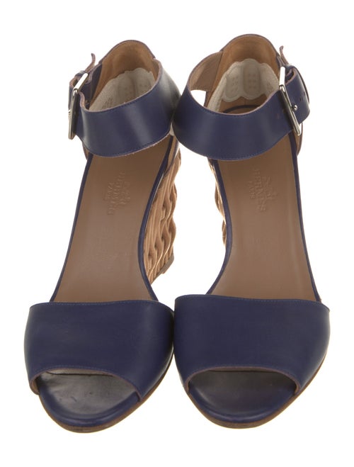 Hermès Leather Pumps