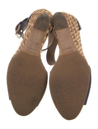 Hermès Leather Pumps