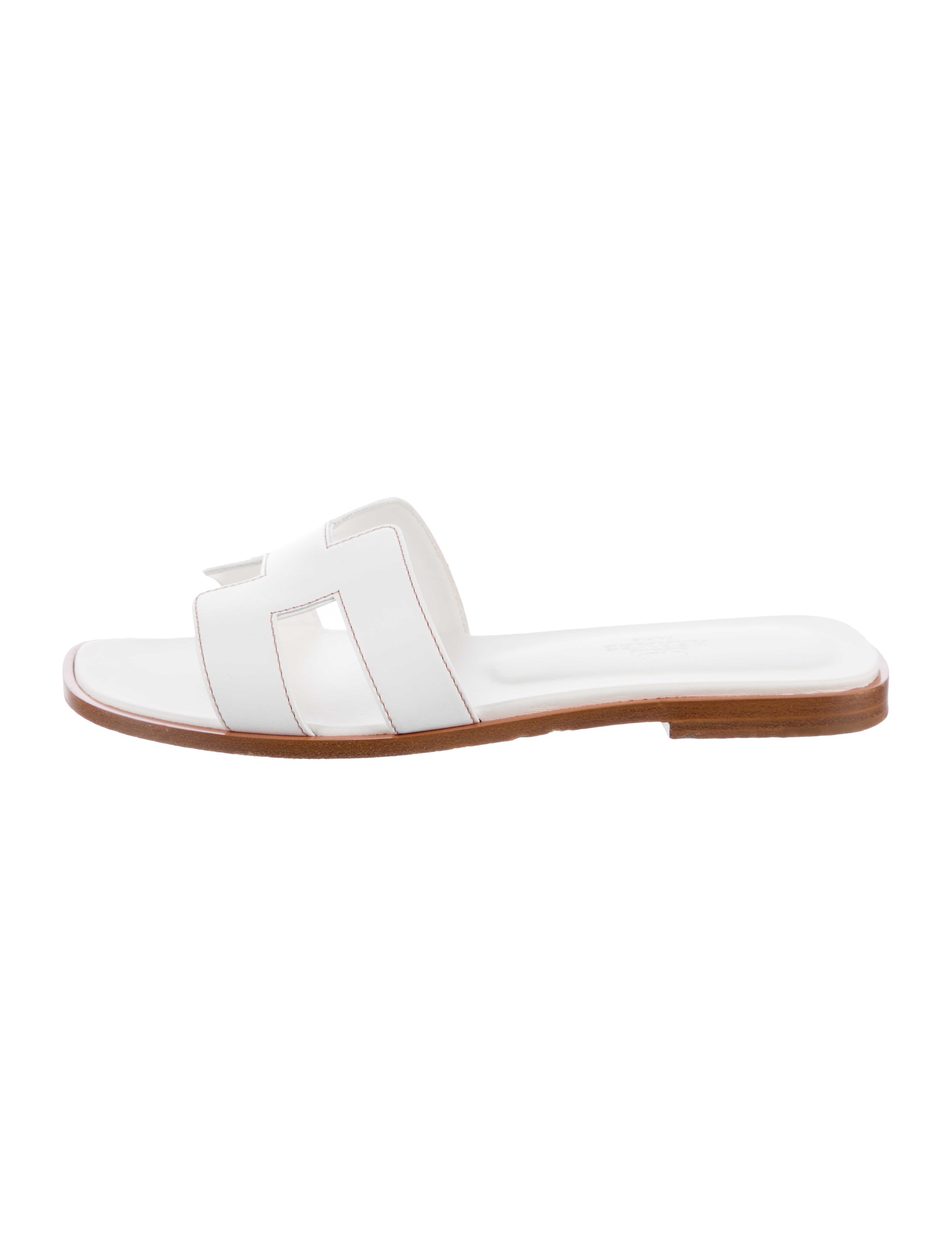 Hermès Oran H Logo Slides