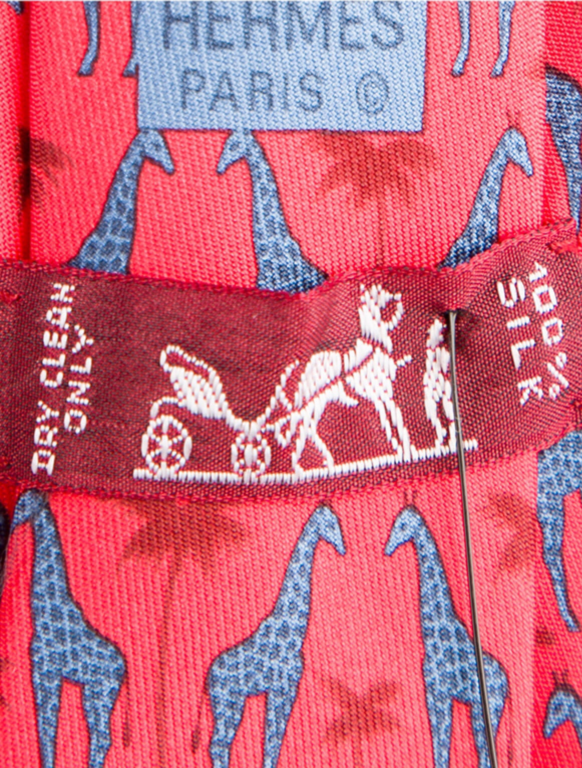 Hermès Silk Giraffe Print Tie