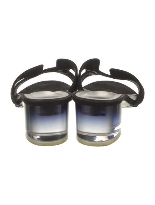 Hermès Oasis H Logo Slides