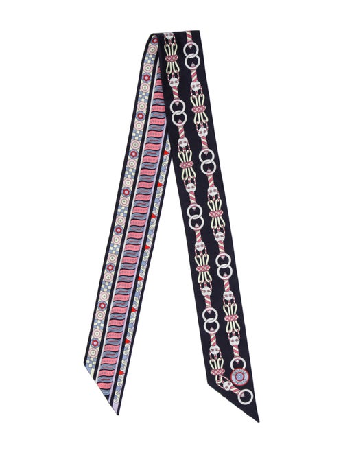 Hermès Harnais en Rosace Silk Twilly Scarf