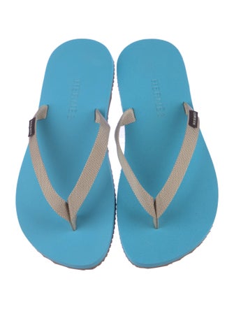 Hermès Isolella Slides