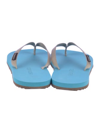 Hermès Isolella Slides