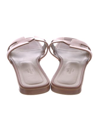 Hermès Oran H Logo Slides