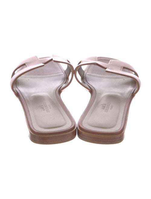 Hermès Oran H Logo Slides