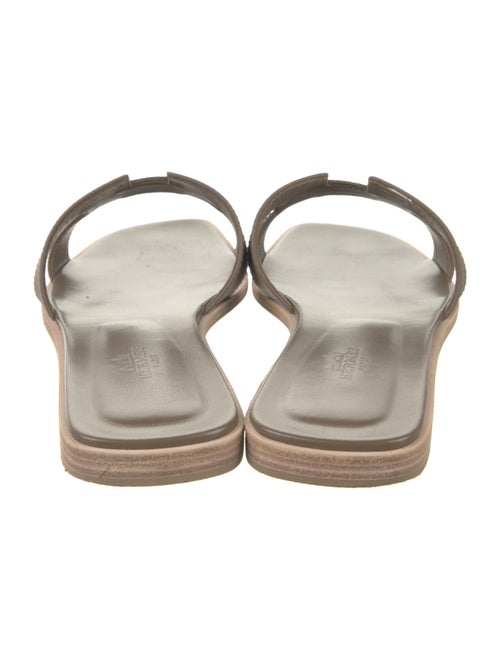 Hermès Oran H Logo Slides