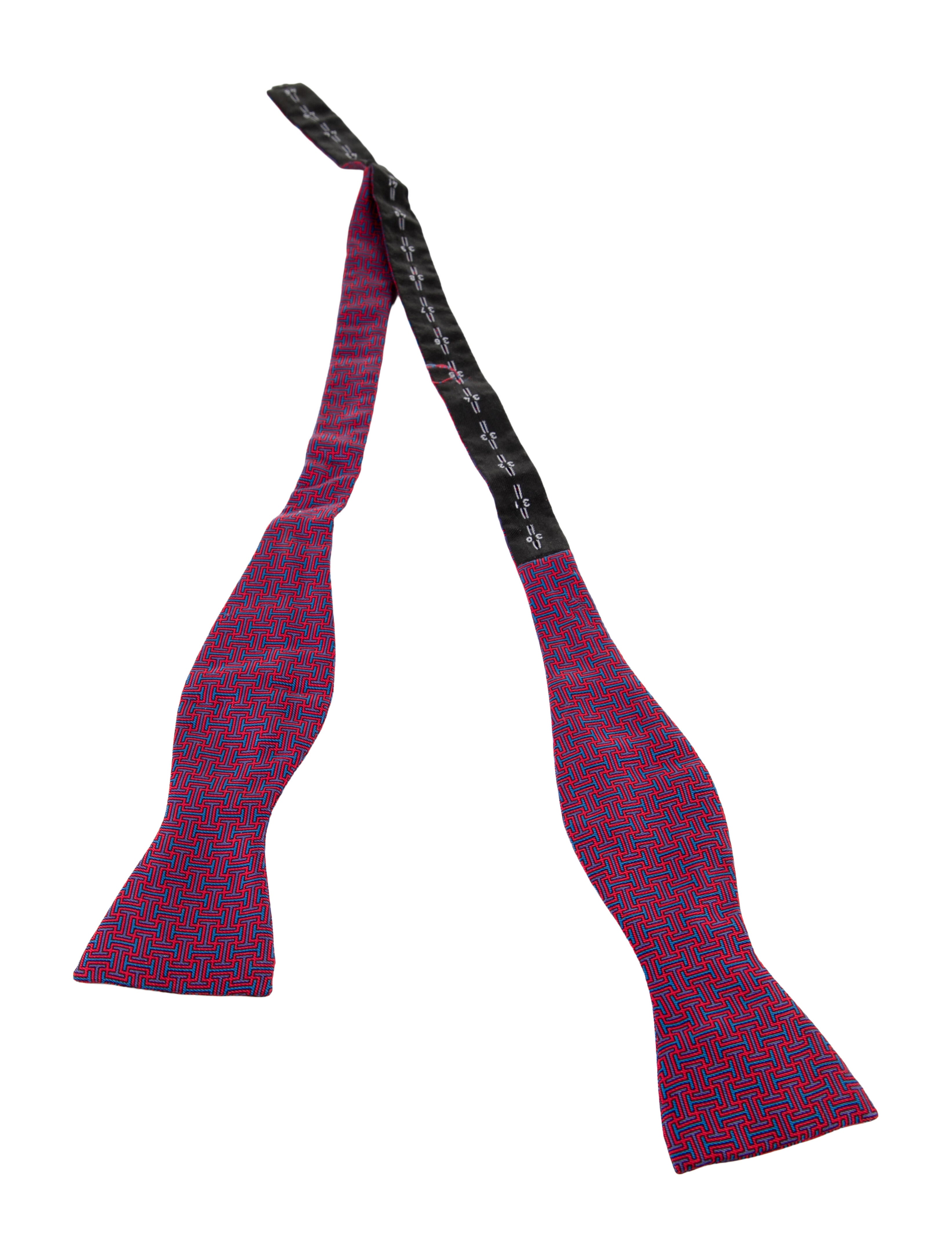 Hermès Silk Print Bow Tie