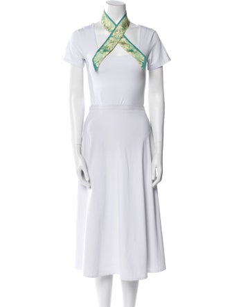 Hermès Fleurs De Lotus Silk Twilly Scarf