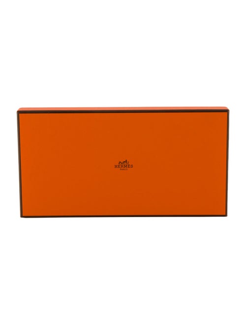 Hermès Magnetic Hanging Scarf Display System