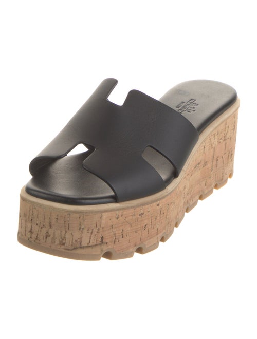 Hermès Eze 30 H Logo Slides