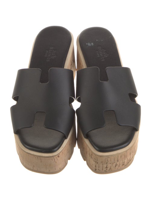 Hermès Eze 30 H Logo Slides