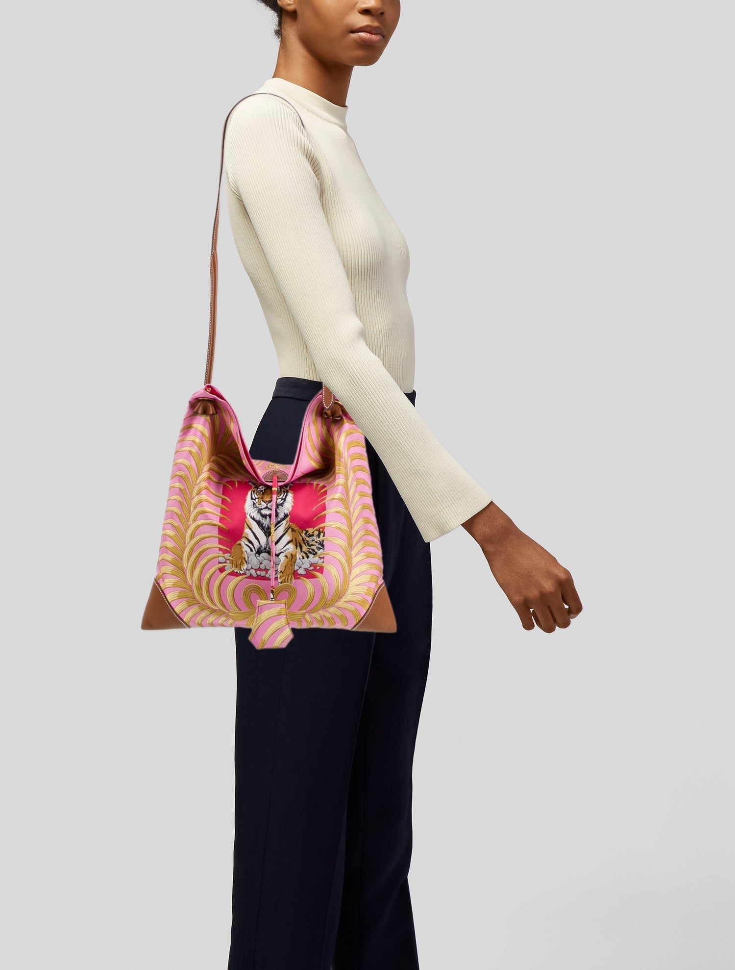 Hermès 'Tigre Royal' Silky City 33