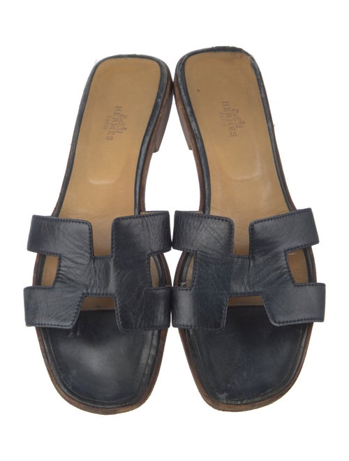 Hermès Oran H Logo Slides