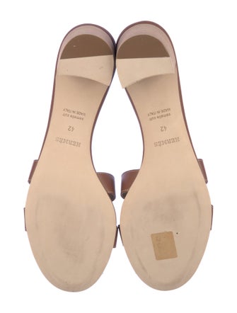 Hermès Oasis H Logo Slides