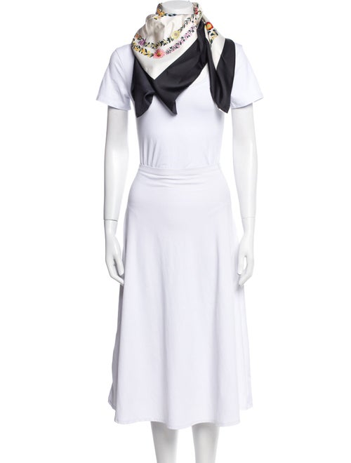 Hermès Brides de Gala en Fleurs Silk Scarf