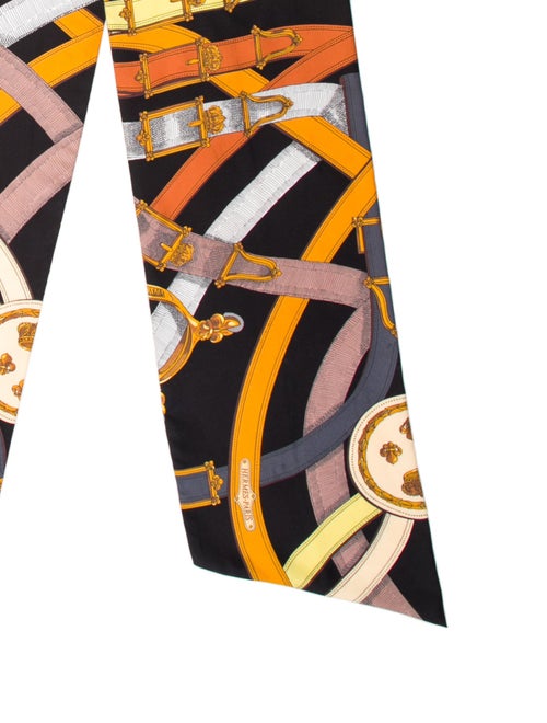 Hermès Cavalcadour Maxi Silk Twilly Scarf