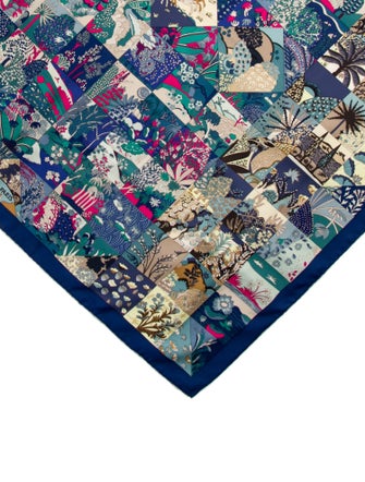 Hermès Tout En Quilt Silk Scarf